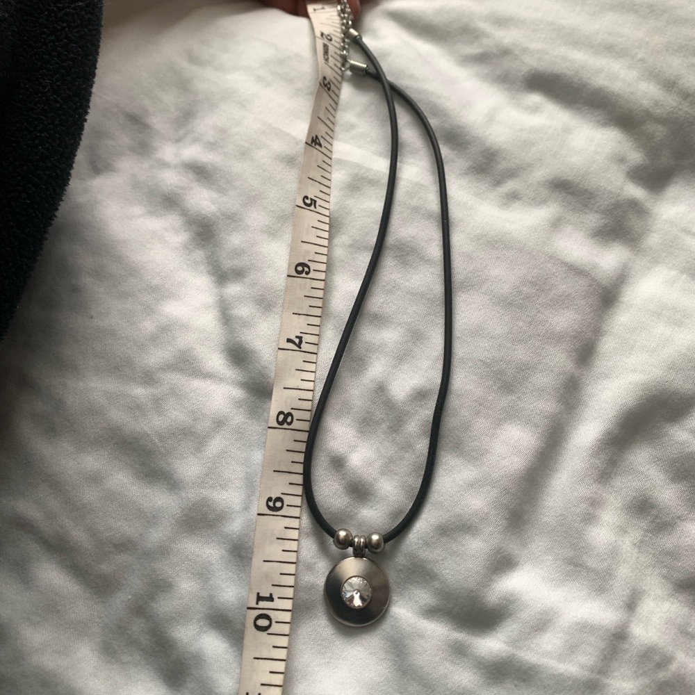 Elegant Silver Pendant Necklace Y2K